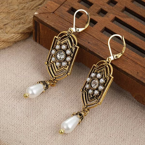 Popular Retro Fashion Creative Women's Earrings