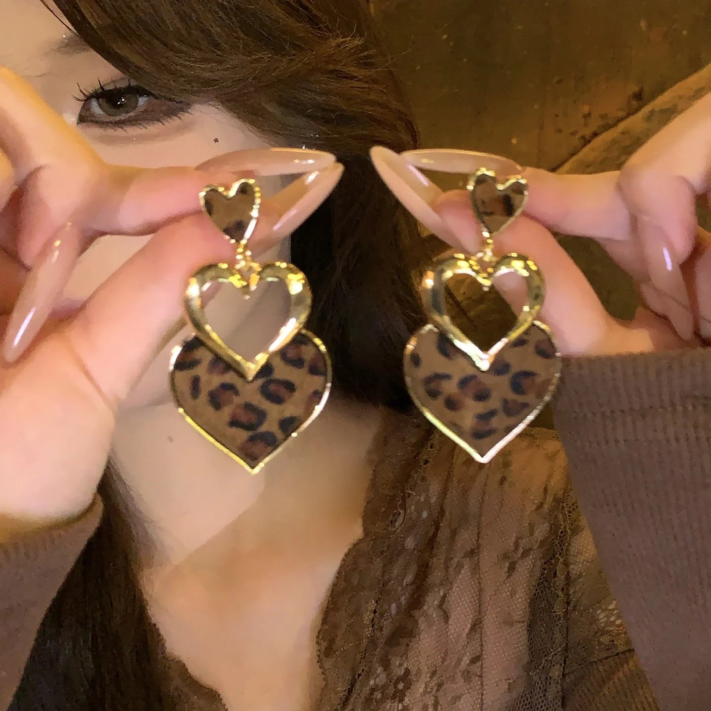 Silver Needle Heart-Shaped Leopard-Print Pendant Earrings