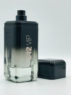 Carolina Herrera - 212 VIP Black Perfume ©